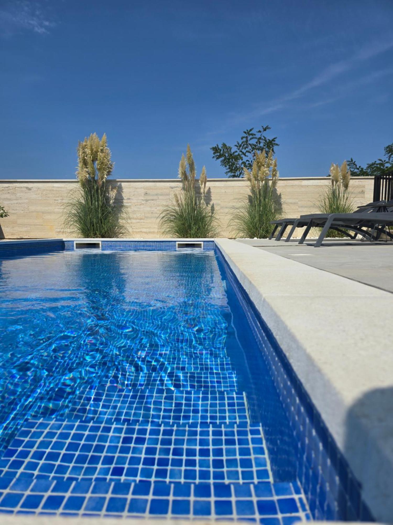 Rimac Apartments Novalja Exterior photo
